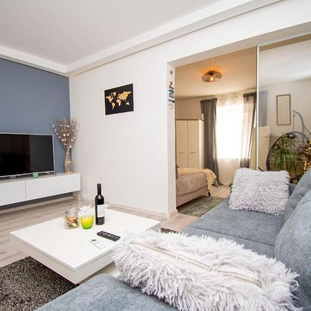Oasis Apartment Pola Esterno foto