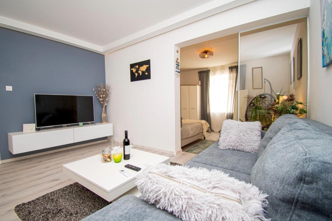 Oasis Apartment Pola Esterno foto