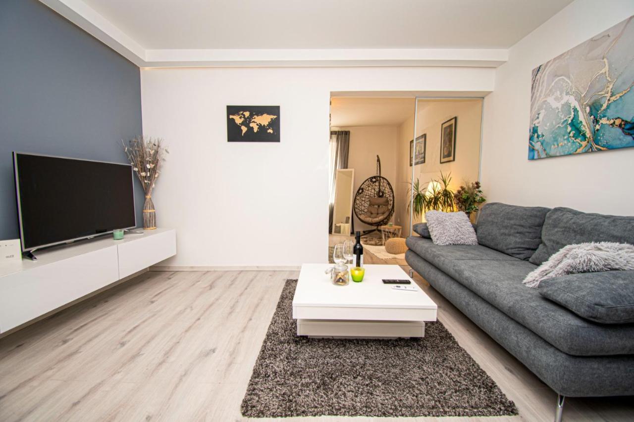 Oasis Apartment Pola Esterno foto